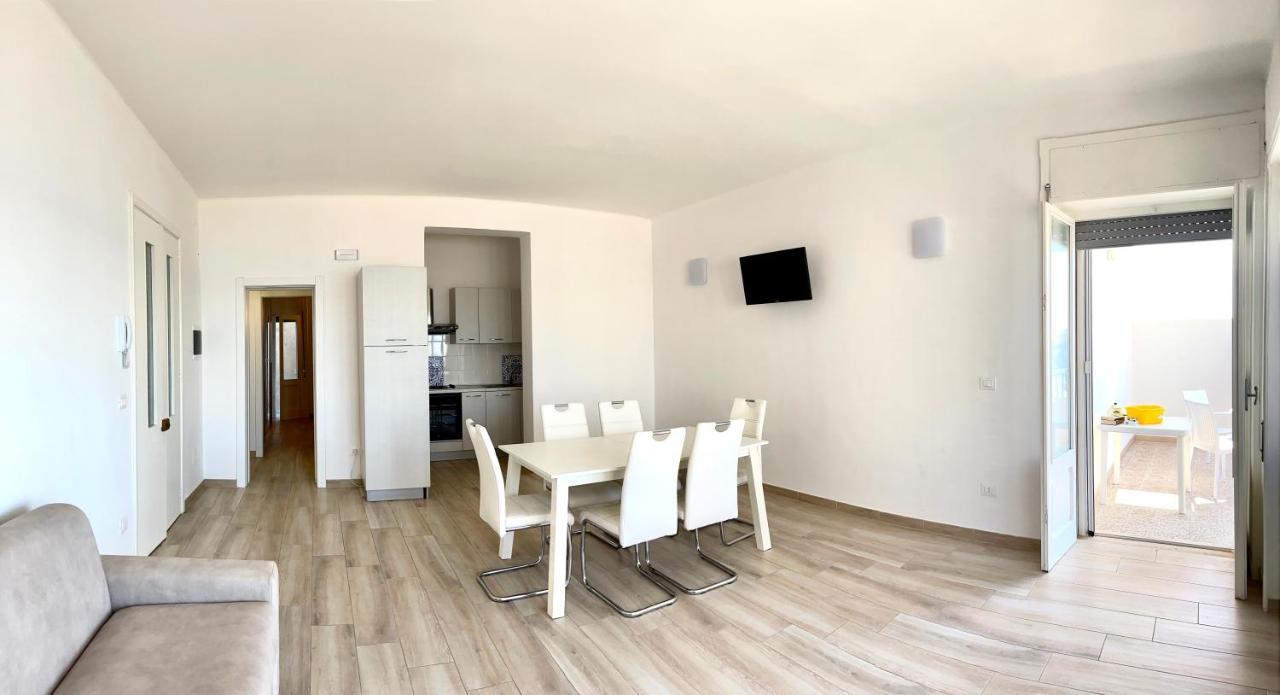 Viva Vista Mare Trilo Primo Piano Appartement Porto Cesareo Buitenkant foto